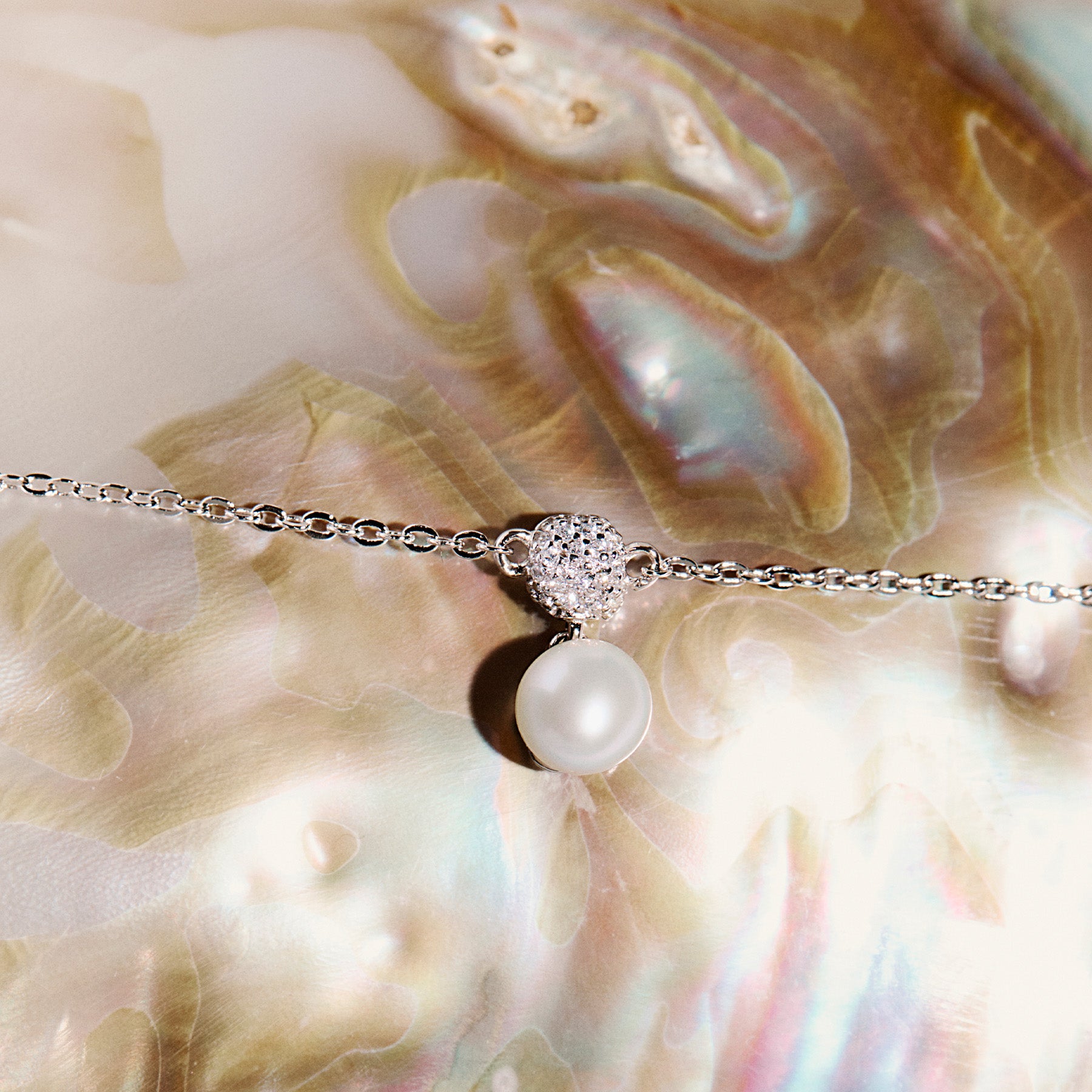 925   Sterling Silver Short Necklace, 21 White Cubic Zirconia, 1 Natural Pearl | Rzaz001